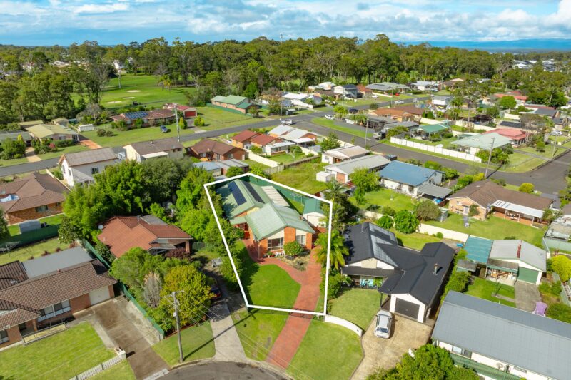 63 Roulstone Crescent, SANCTUARY POINT  NSW  2540 : image 