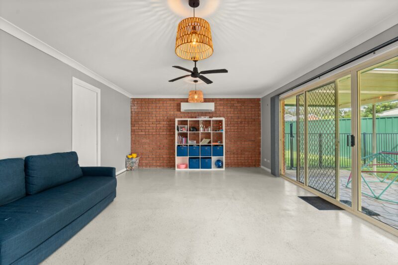 63 Roulstone Crescent, SANCTUARY POINT  NSW  2540 : image 