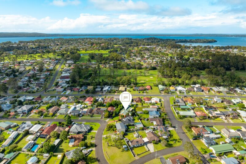 63 Roulstone Crescent, SANCTUARY POINT  NSW  2540 : image 