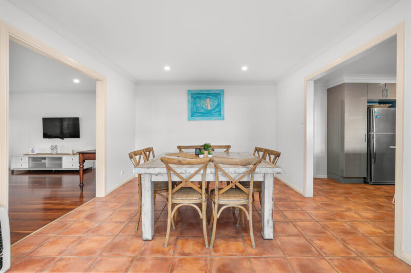 27 Saumarez Street, VINCENTIA  NSW  2540 : image 