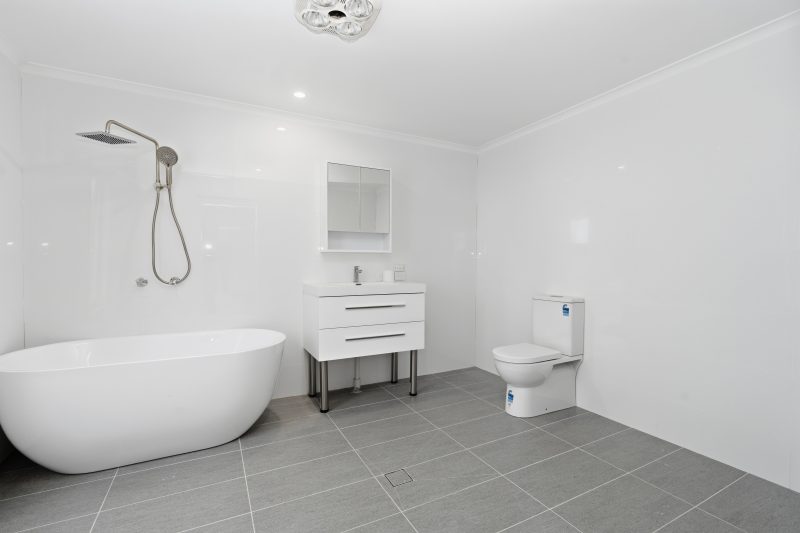 21 Watersedge Avenue, BASIN VIEW  NSW  2540 : image 