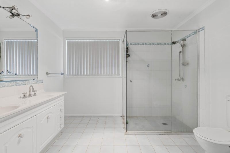 21 Watersedge Avenue, BASIN VIEW  NSW  2540 : image 